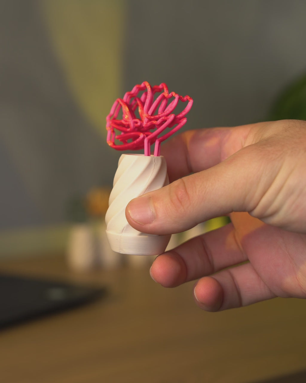 Flower Vase Clip Set, Piccolo vaso porta clip, ufficio scuola , stampato in  3D PLA