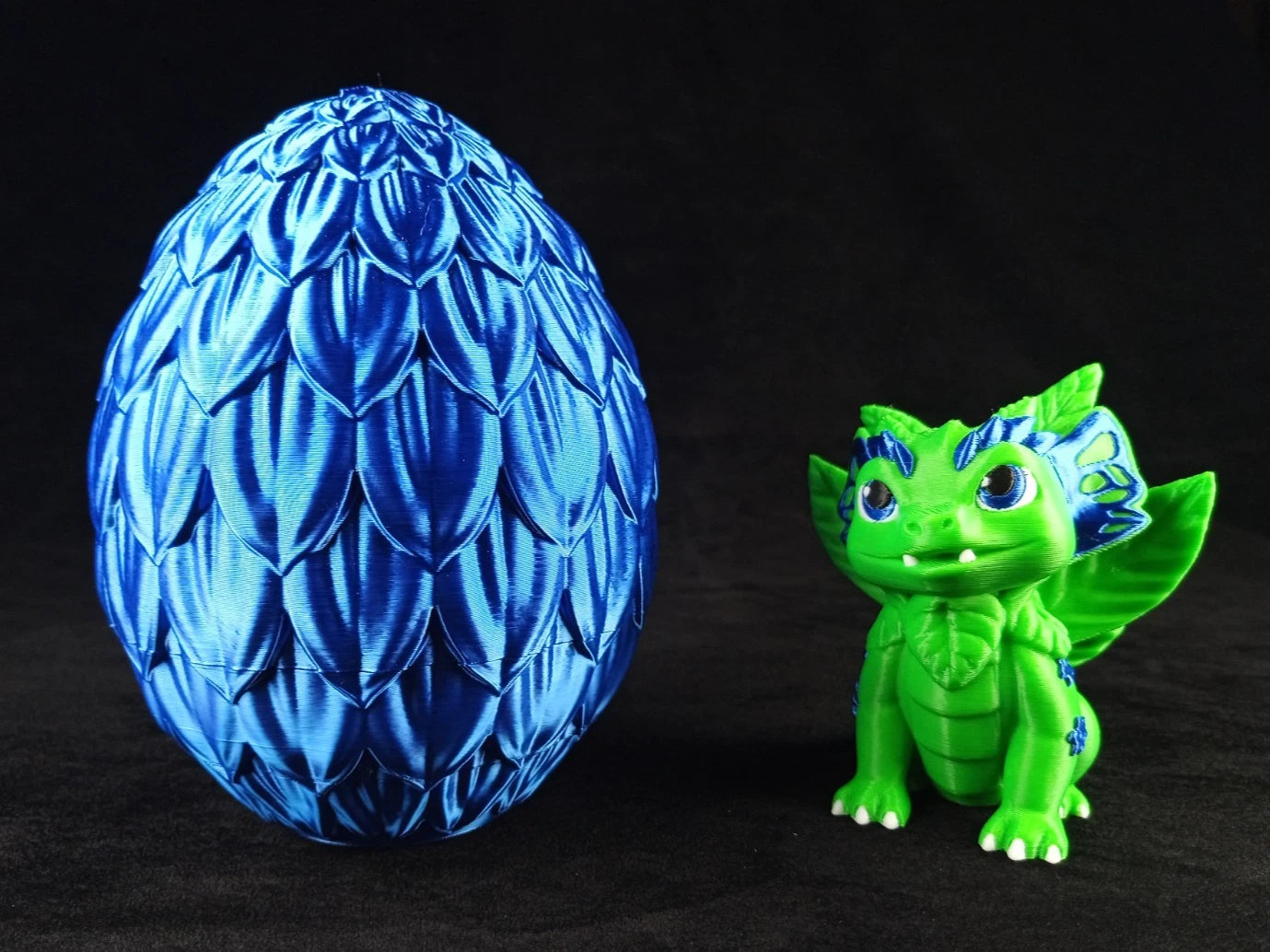 Dragon Nursery Flora baby drago + uovo contenitore + base, stampa 3d a colori PLA made in Italy