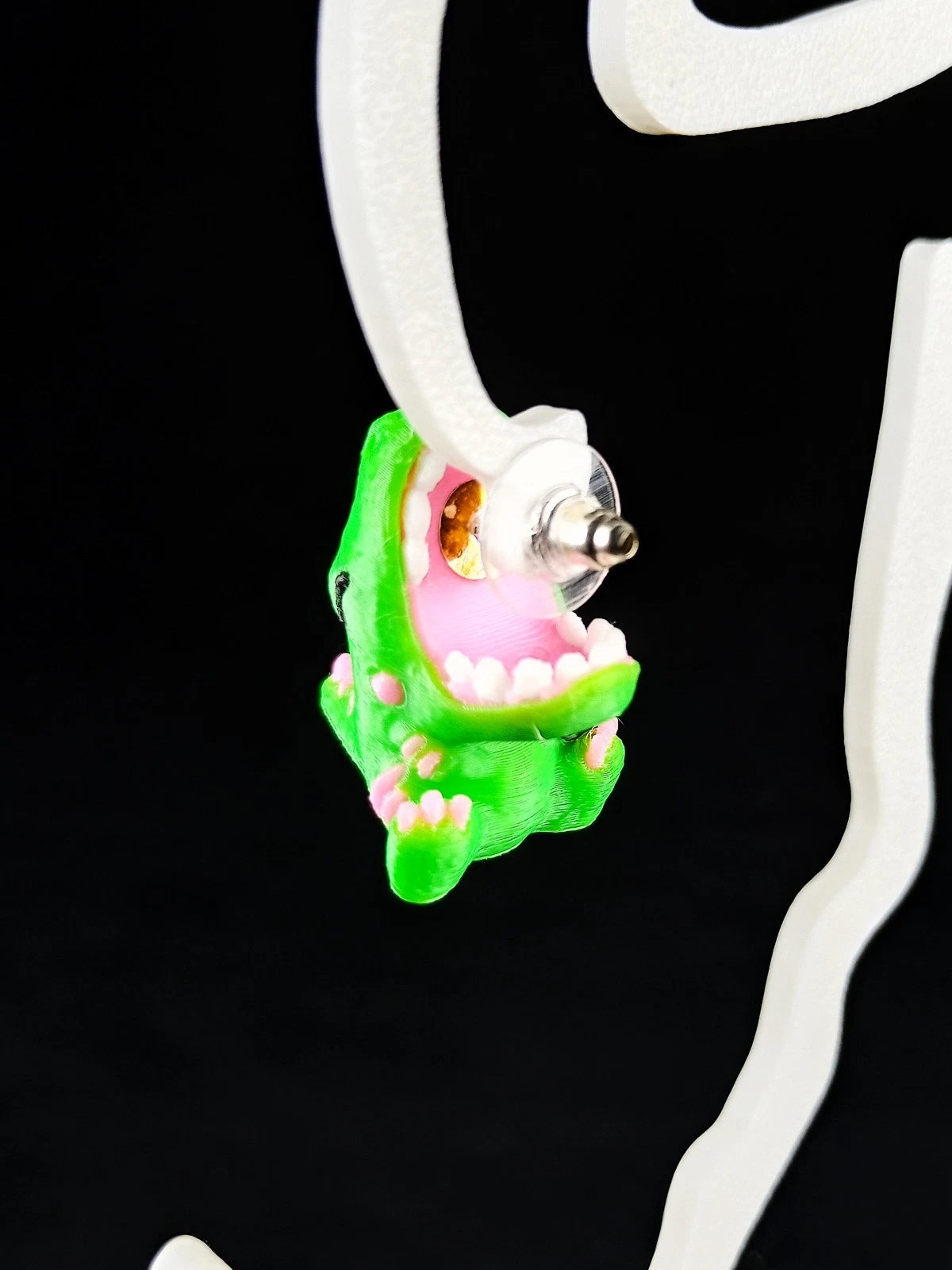 Orecchini a forma di T Rex che morde il lobo, perno in argento o magneti stampa 3D a colori