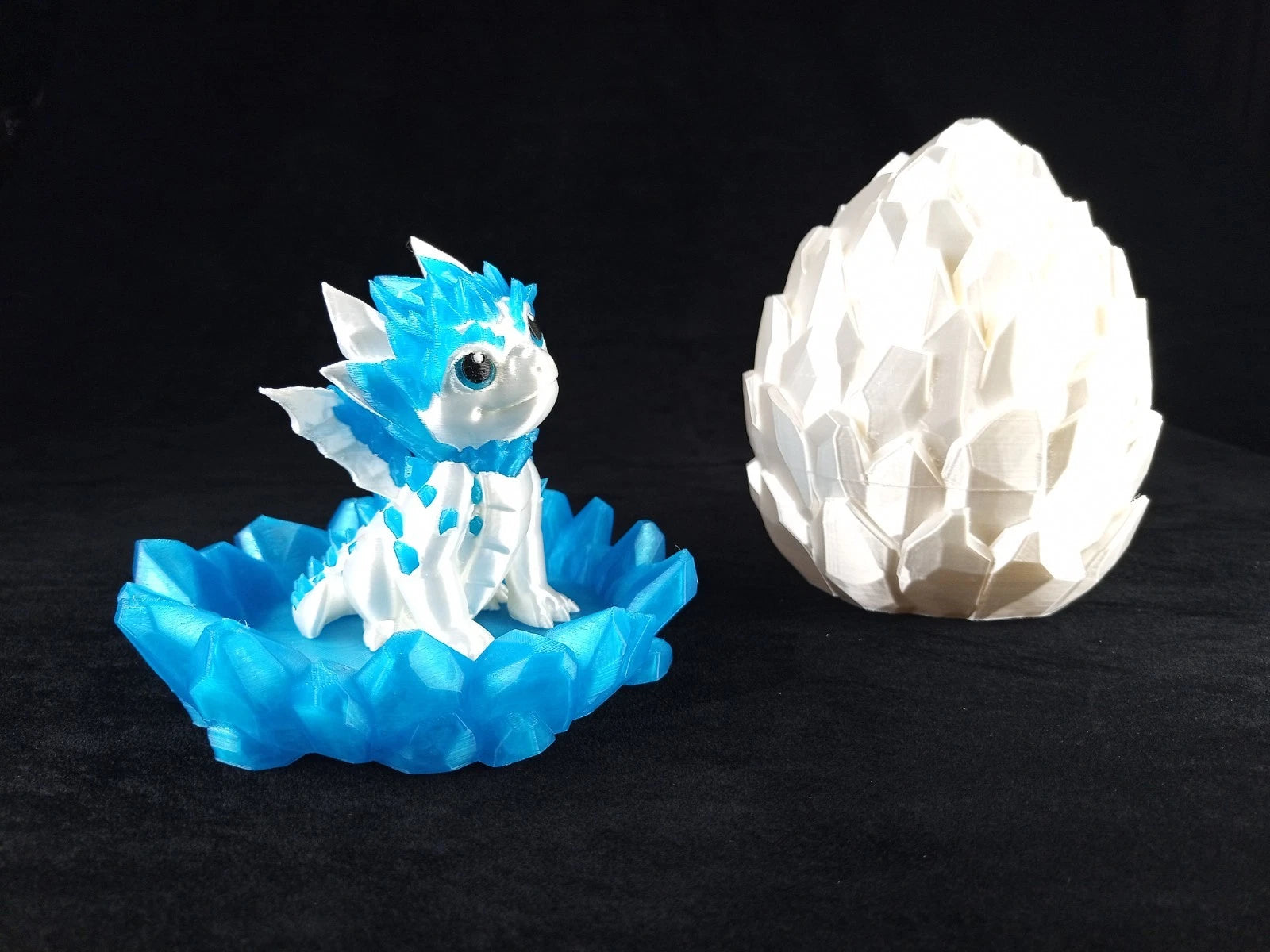 Dragon Nursery Crystallis baby drago + uovo contenitore + base stampa 3d a colori PLA made in Italy