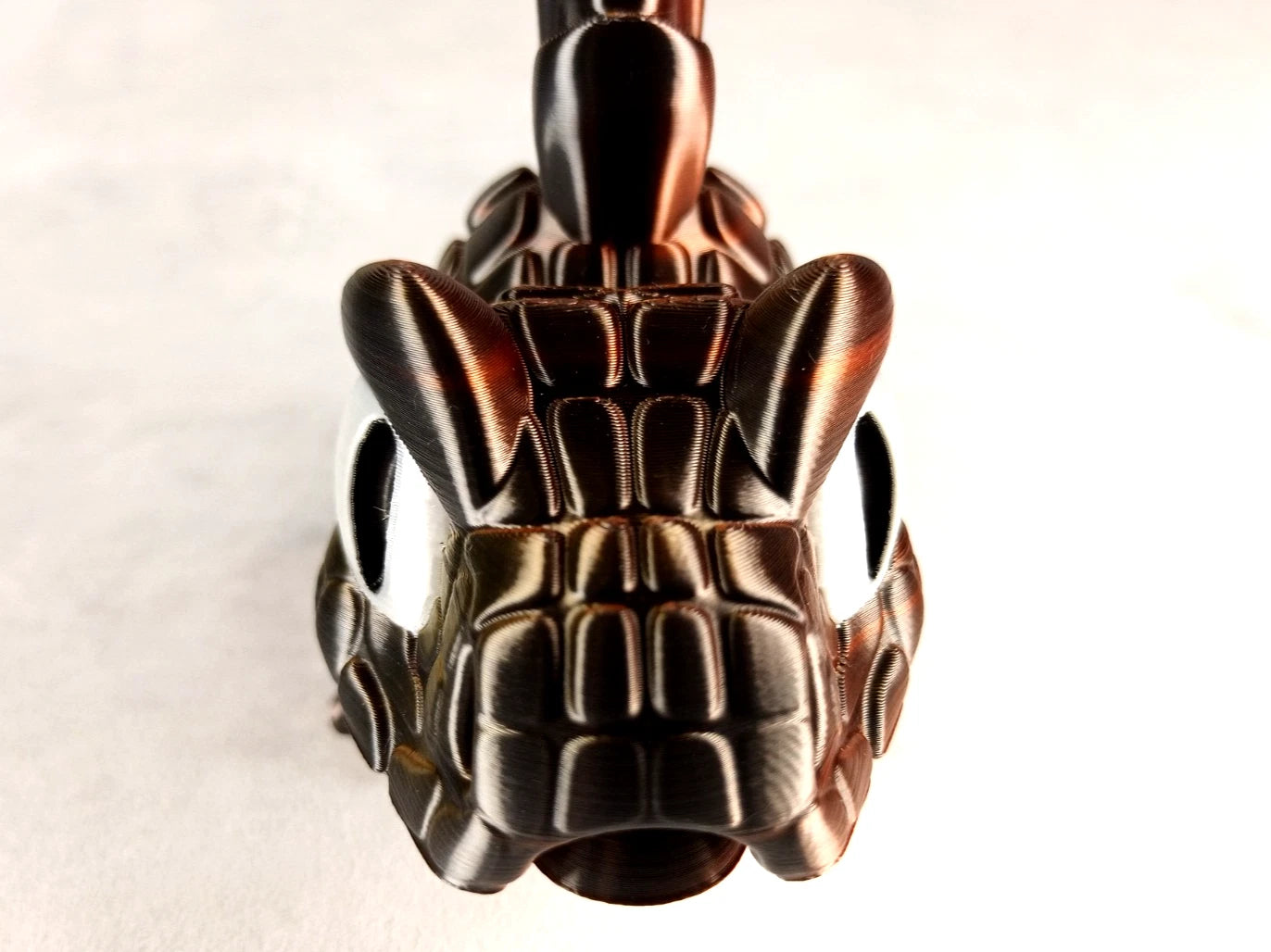 Dimetrodon Flexi Dinosaur, Dinosauro articolato seta tricolor stampa 3D a colori PLA lunghezza 14 cm.