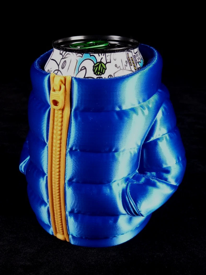 Giacca imbottita blu - Porta lattine realizzato in PLA con la stampa 3D a colori