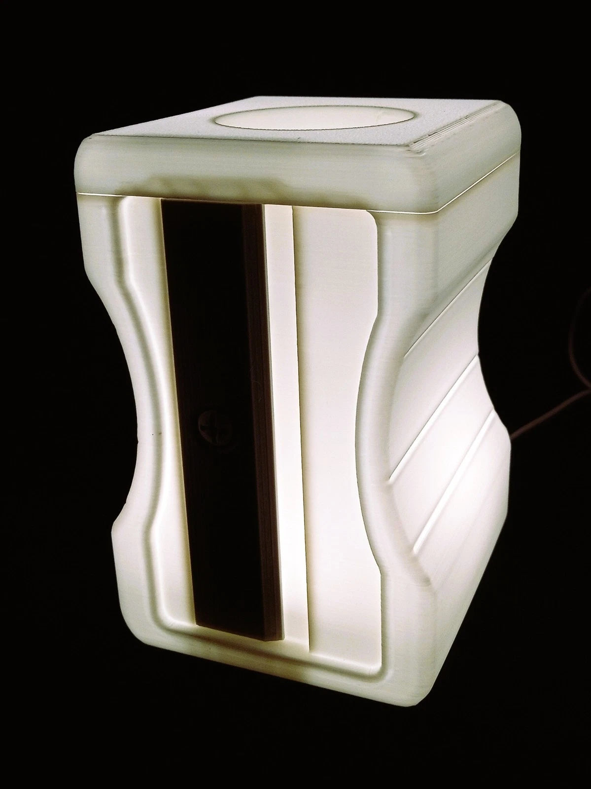 Giant Sharpener lampada da tavolo a forma di temperamatite led 5 volt usb stampa 3D PLA