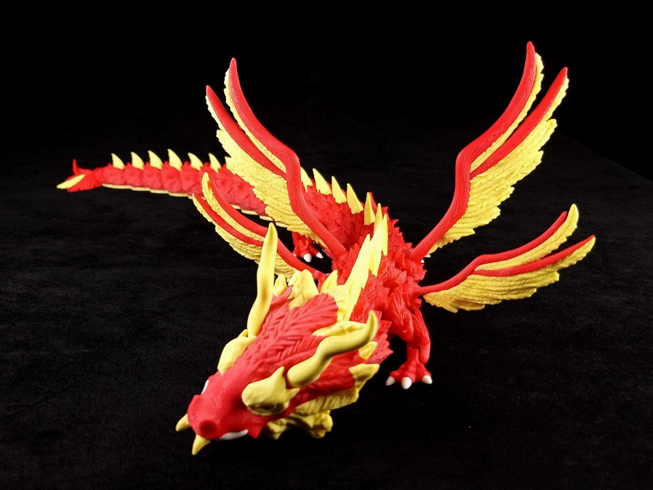 Dragonation "Skyborne Majesty" Drago articolato Fidget toy Stampa 3D a colori rosso/giallo lunghezza 46 cm