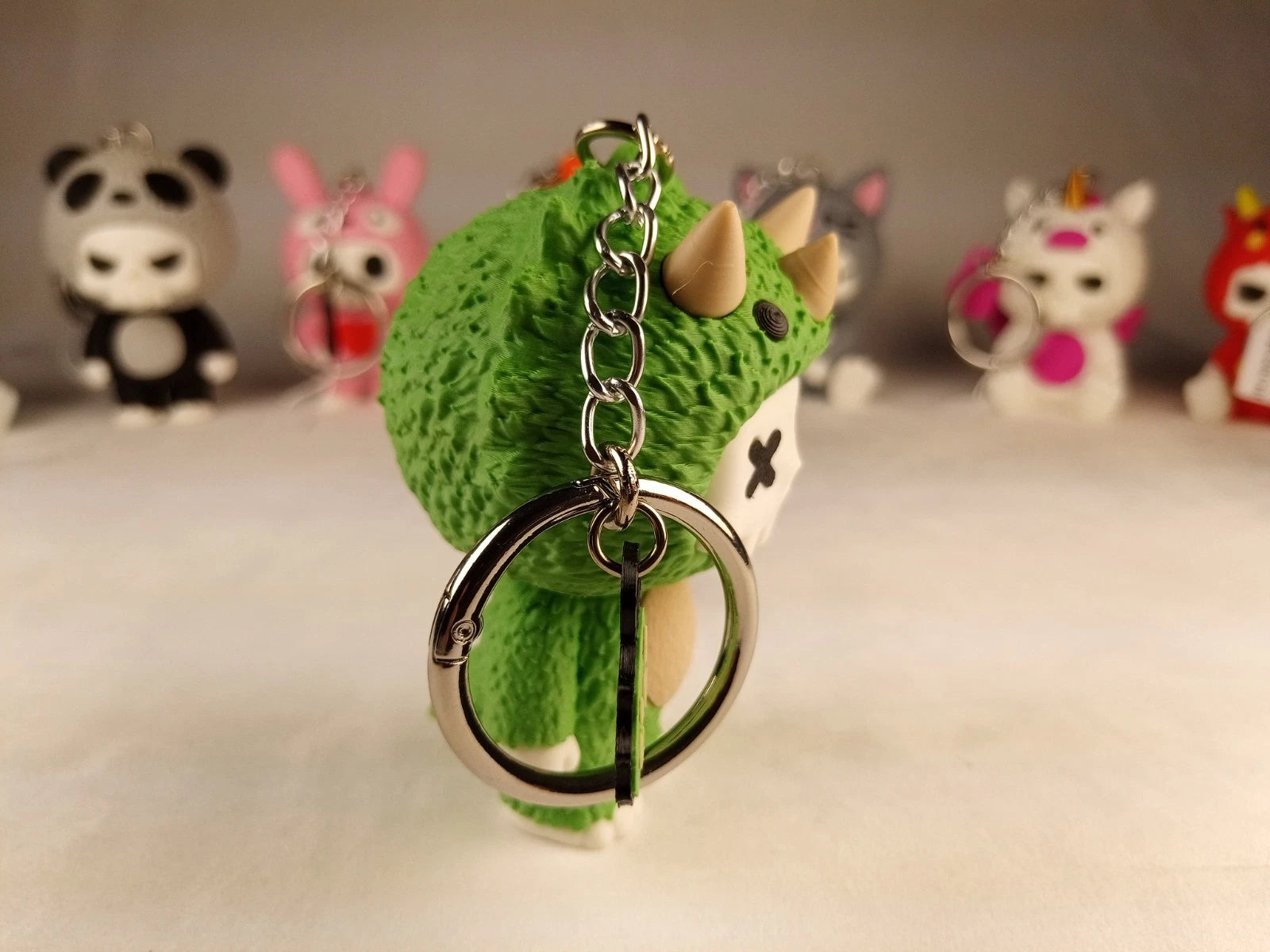 Skubbies "Trixi" portachiavi e personaggio da collezione Stampa 3D PLA a colori con catena e anello con moschettone a molla