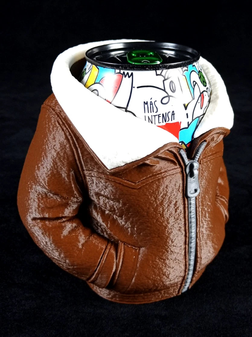 Giacca in Pelle Marrone Porta lattine realizzato in PLA con la stampa 3D