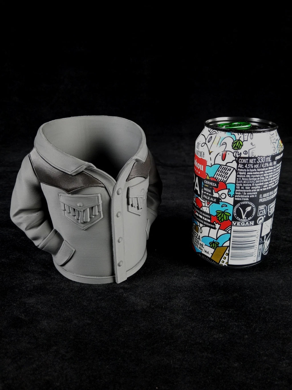 Giacca in Pelle Scamosciata Grigia Porta lattine realizzato con la stampa 3D