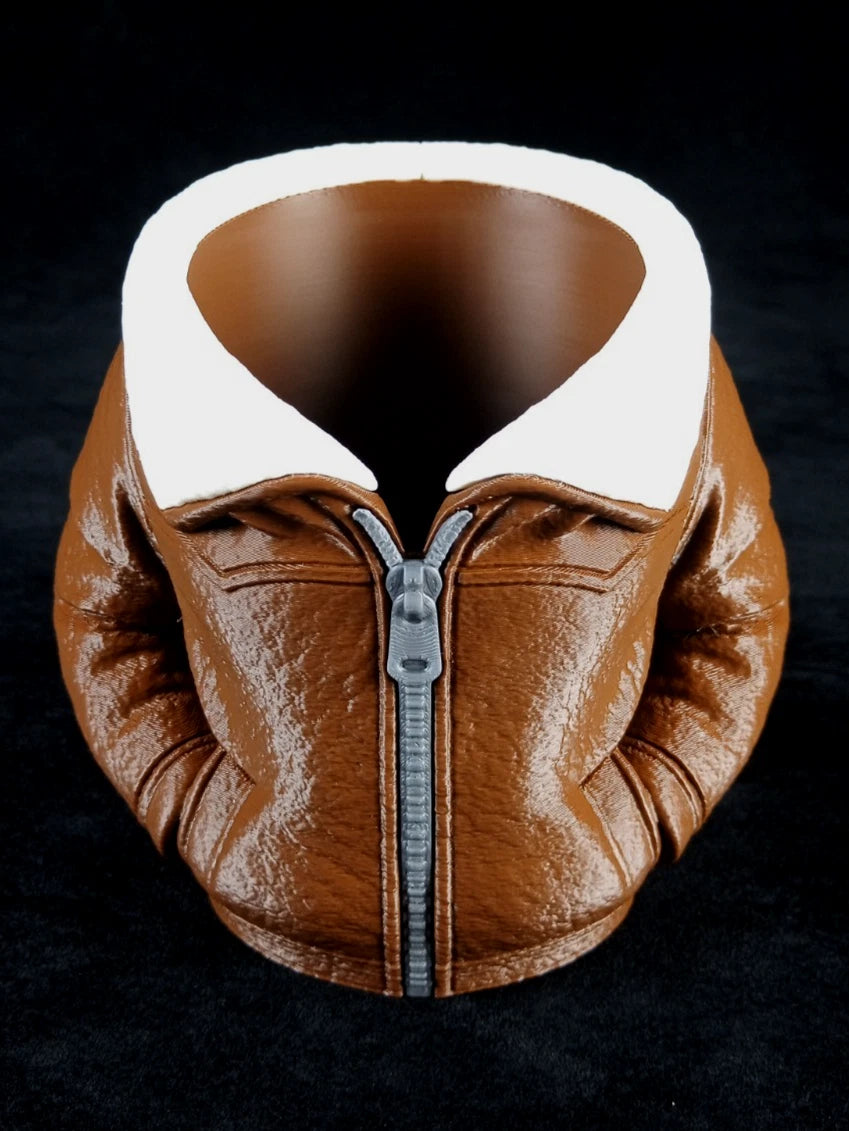 Giacca in Pelle Marrone Porta lattine realizzato in PLA con la stampa 3D