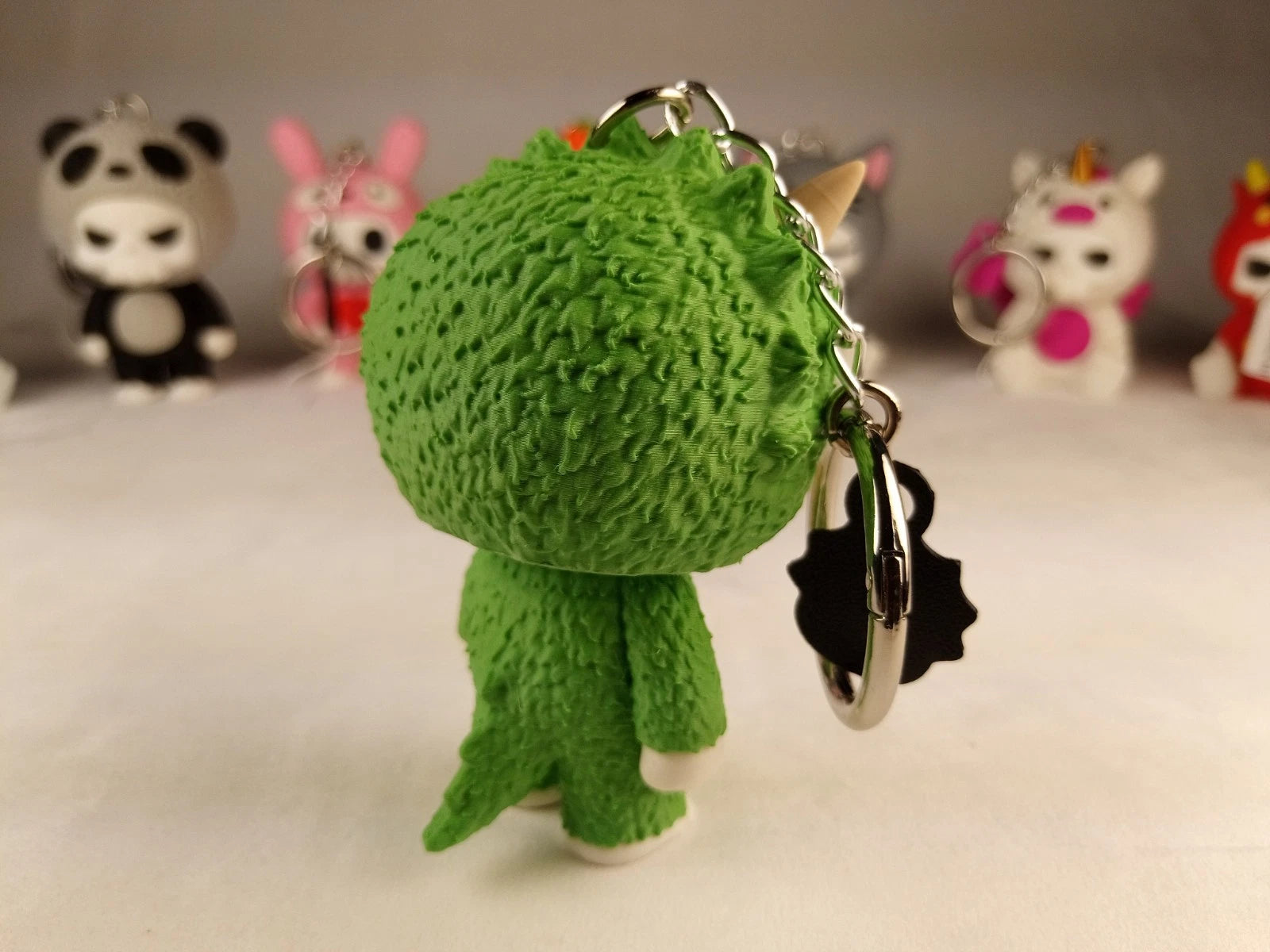 Skubbies "Trixi" portachiavi e personaggio da collezione Stampa 3D PLA a colori con catena e anello con moschettone a molla