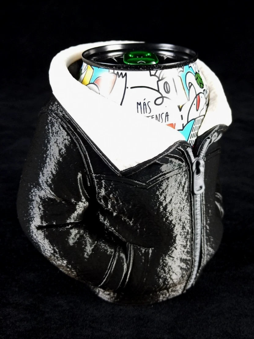 Giacca in Pelle Nera Porta lattine realizzato in PLA con la stampa 3D