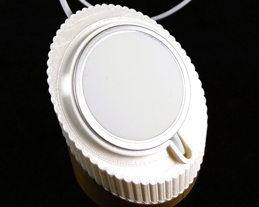 "Forma" Stasha Mag Safe Portatelefono & Caricatore bronzo bianco seta, stampa 3D
