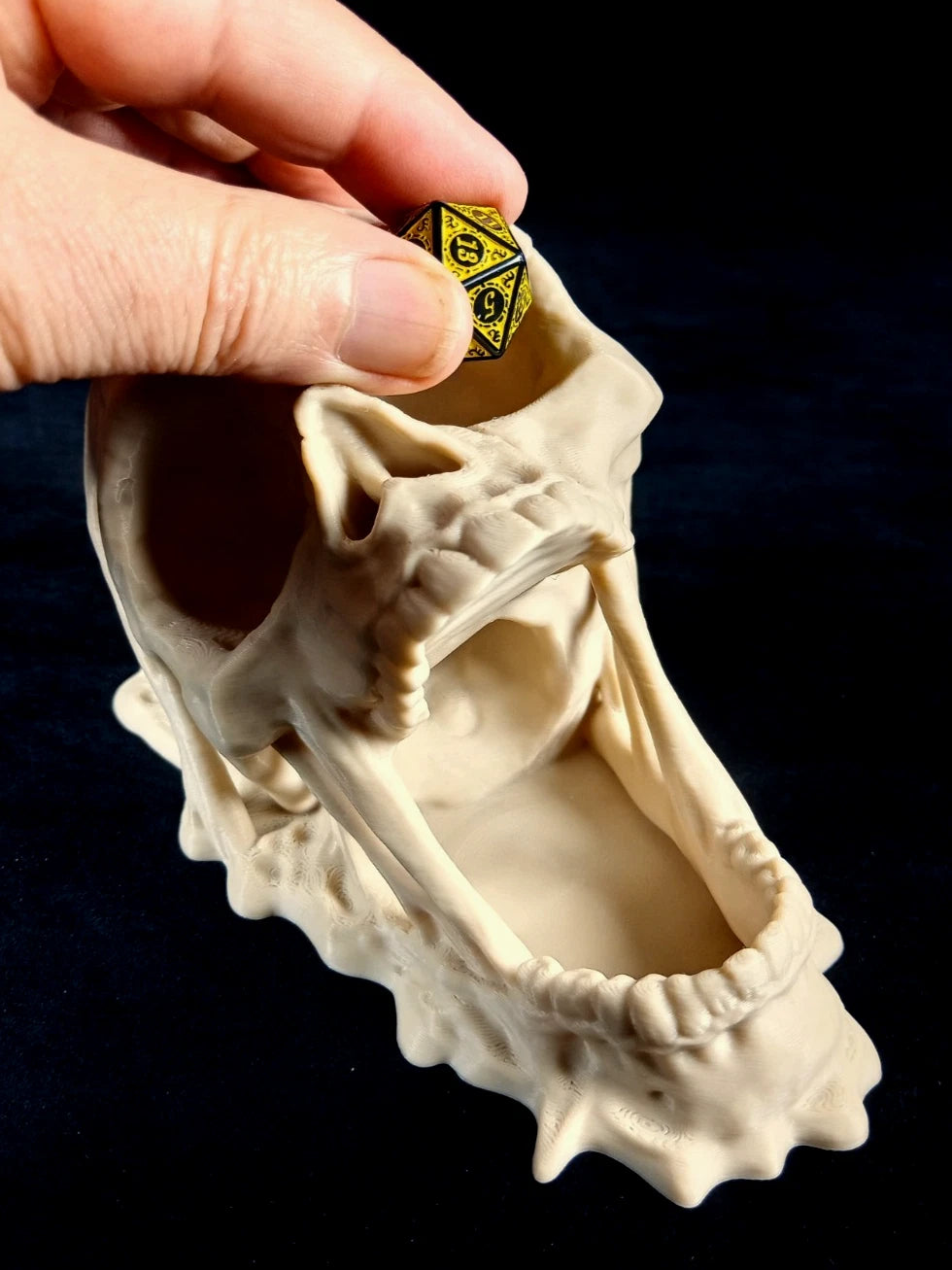 "Roll of Monsters" Doom Skull Dice Tower Torre lanciadadi stampa 3D PLA bianco
