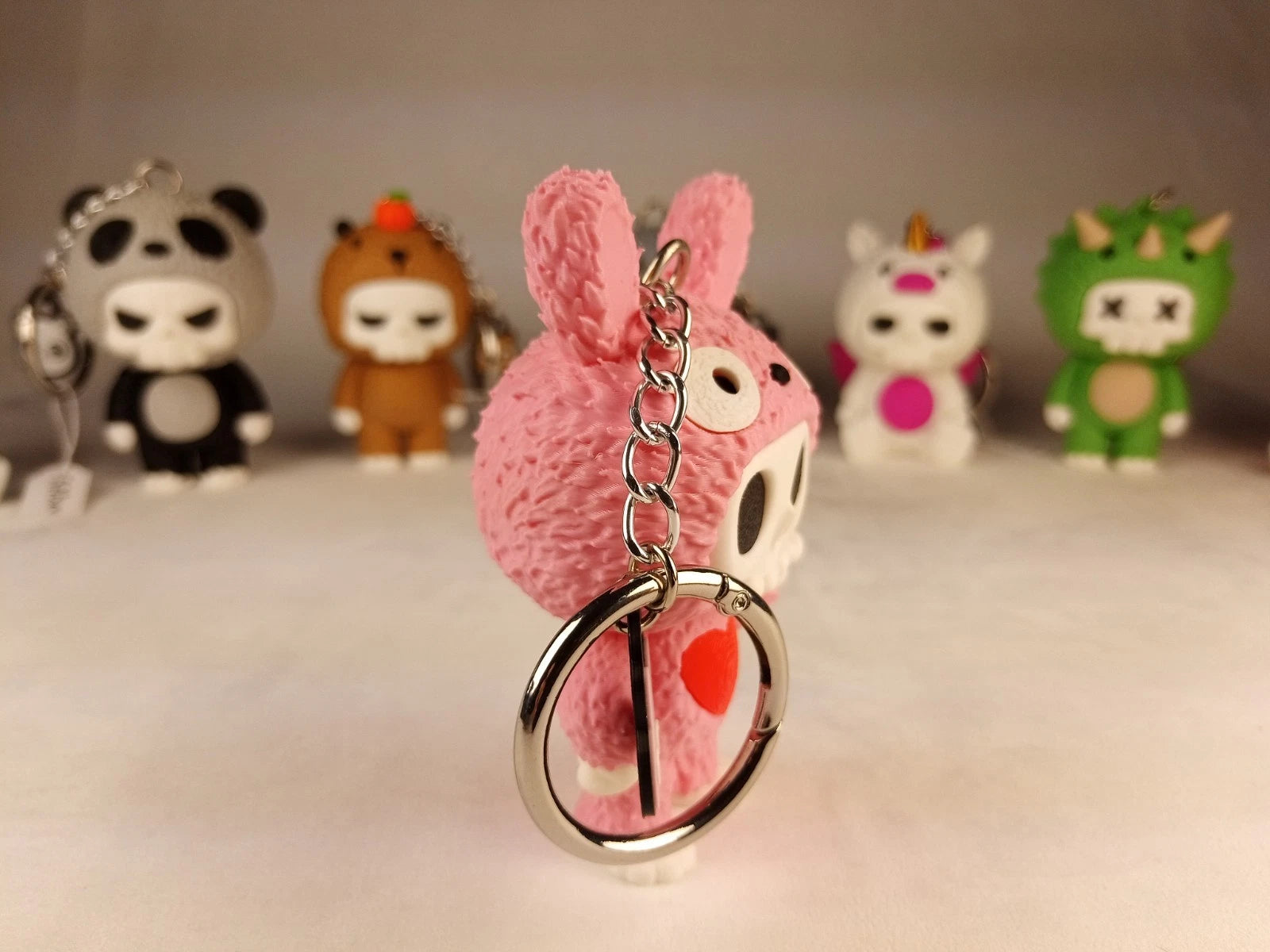 Skubbies "Tuff" portachiavi e personaggio da collezione Stampa 3D PLA a colori con catena e anello con moschettone a molla