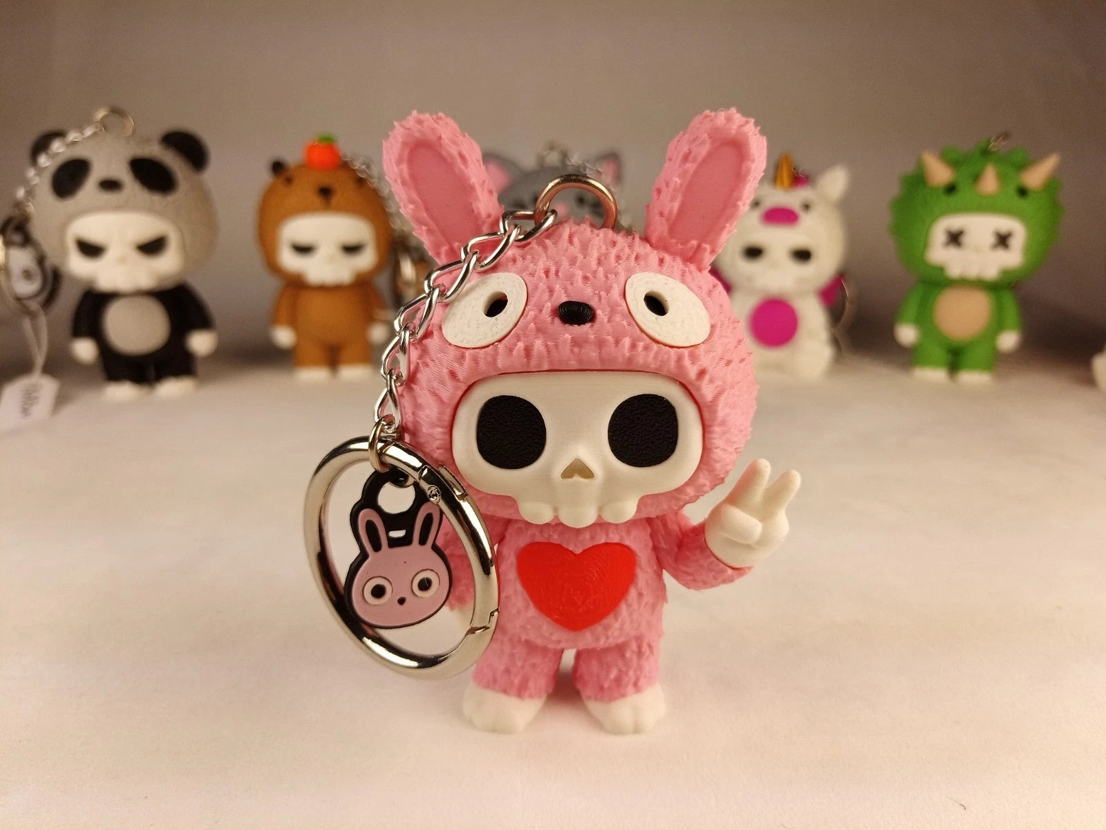 Skubbies "Tuff" portachiavi e personaggio da collezione Stampa 3D PLA a colori con catena e anello con moschettone a molla