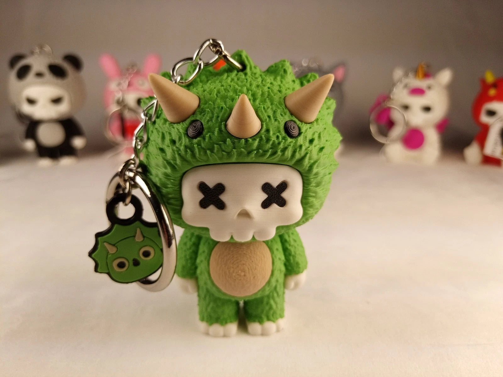 Skubbies "Trixi" portachiavi e personaggio da collezione Stampa 3D PLA a colori con catena e anello con moschettone a molla